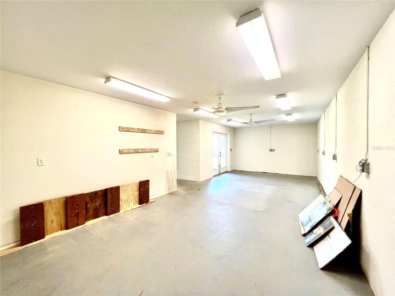 2nd home- downstairs workshop area w/ 200 amp service