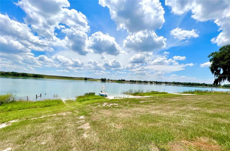 Lake frontage on Lake Blue