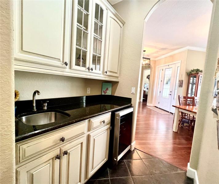 Wet bar