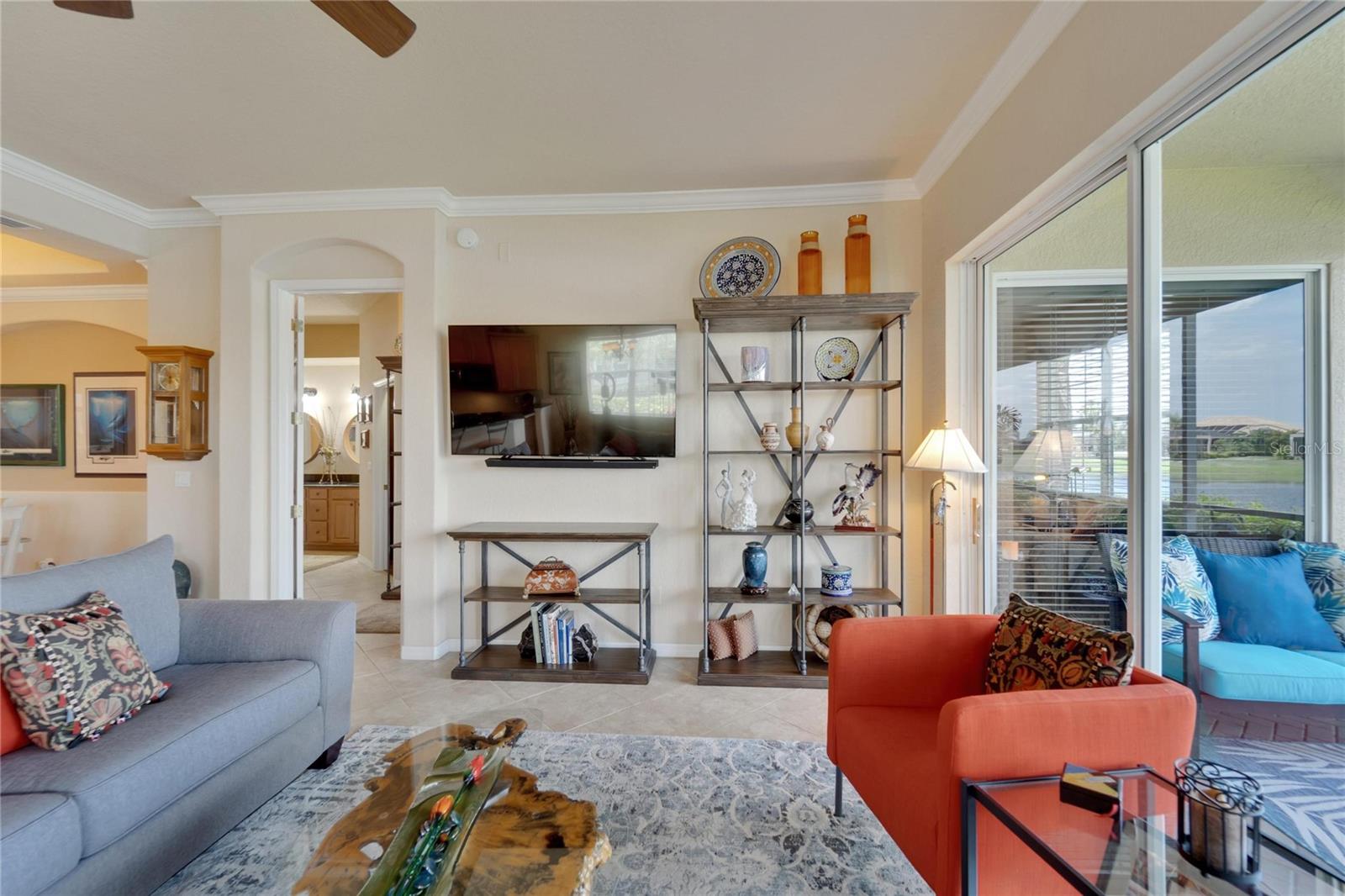 Coastal neutral paint tones, large windows which allow the Florida sunshine to pour in and pleasing calm through out the condo really make this an enjoyable space.
