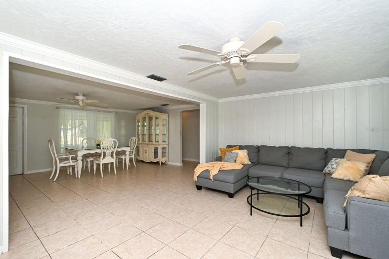 Family Room/Living Room