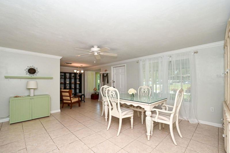 Living Room/Dining Room
