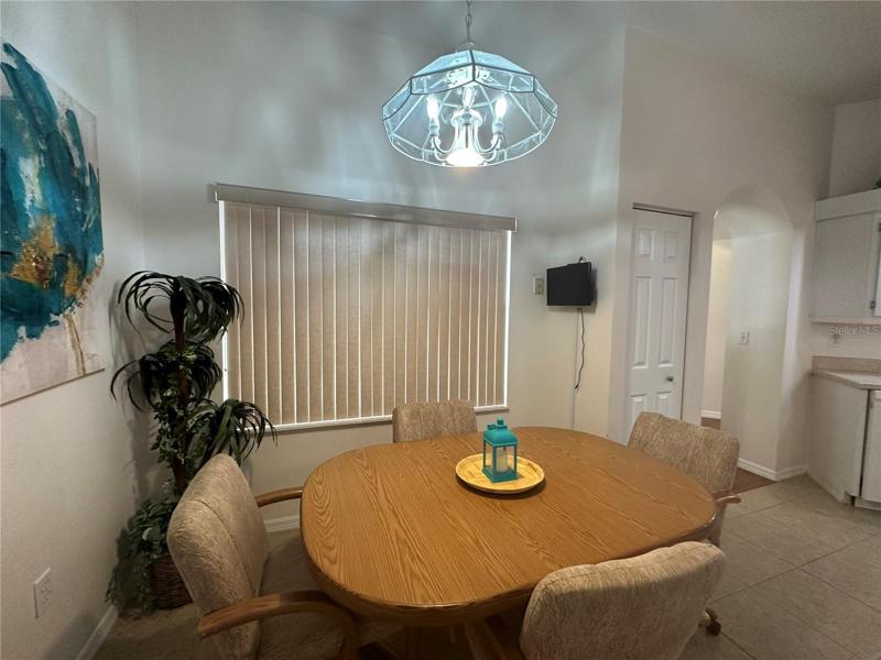 Kitchen Eat in/Breakfast area