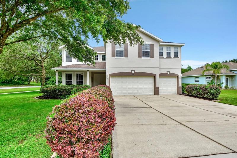 120 Cinnamon Oak Dr