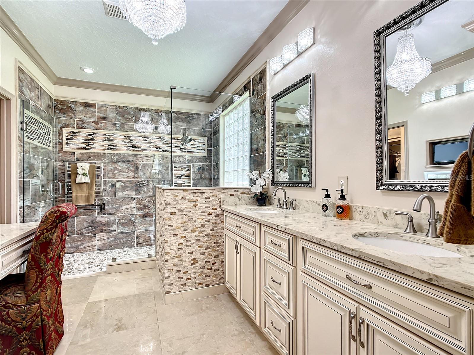 ELEGANT REMODELED ENSUITE! WITH SO MUCH ATTENTION TO DETAIL &amp; INCLUDES  A TOWEL WARMER