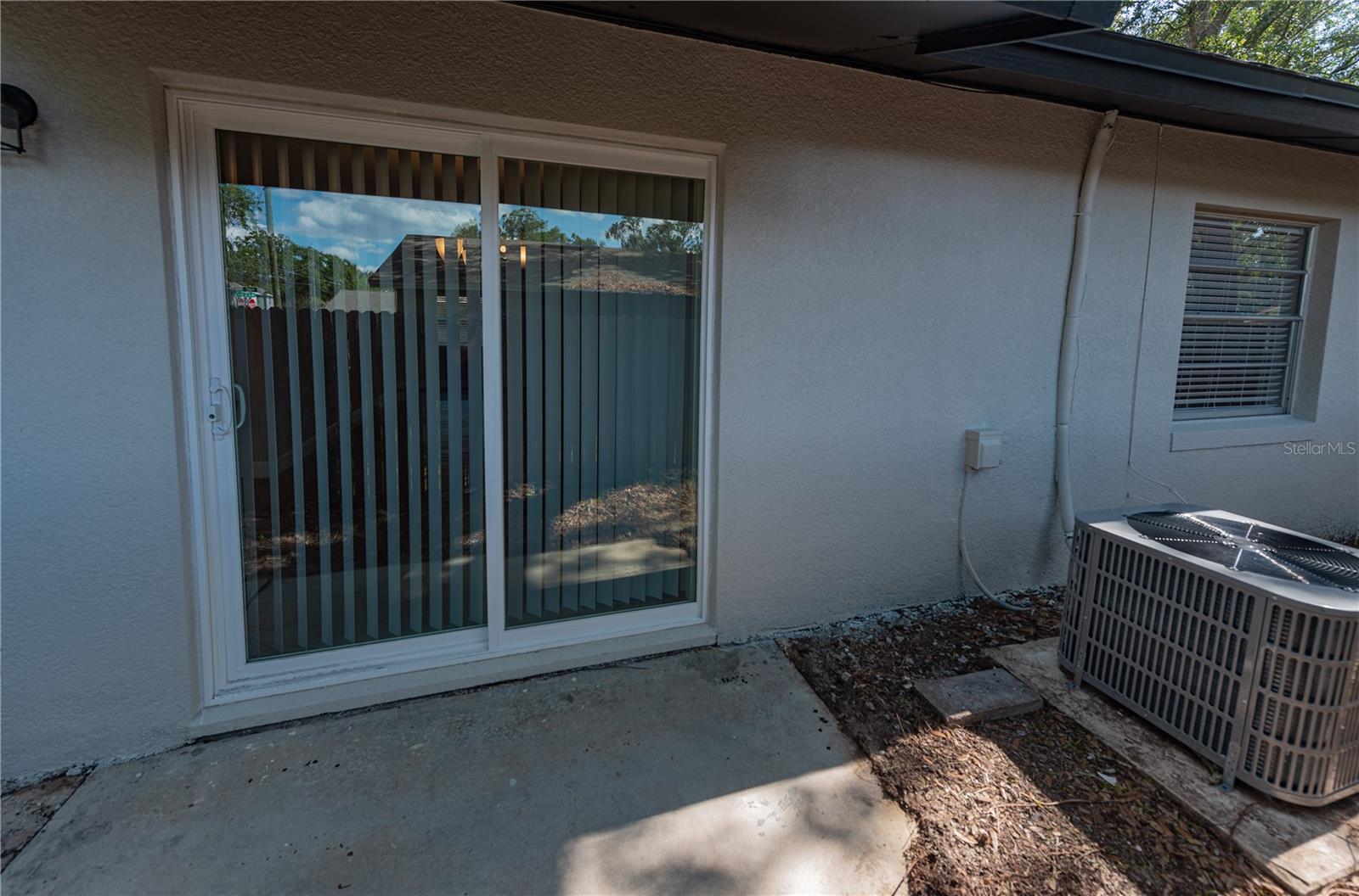 Sliding Door