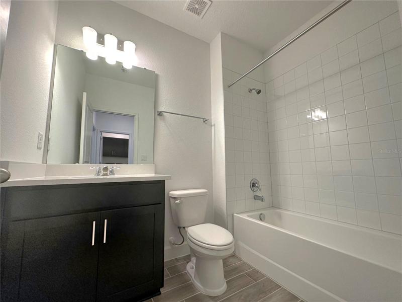 Thirdroom Bathroom