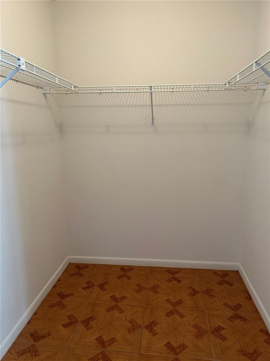walk in closet