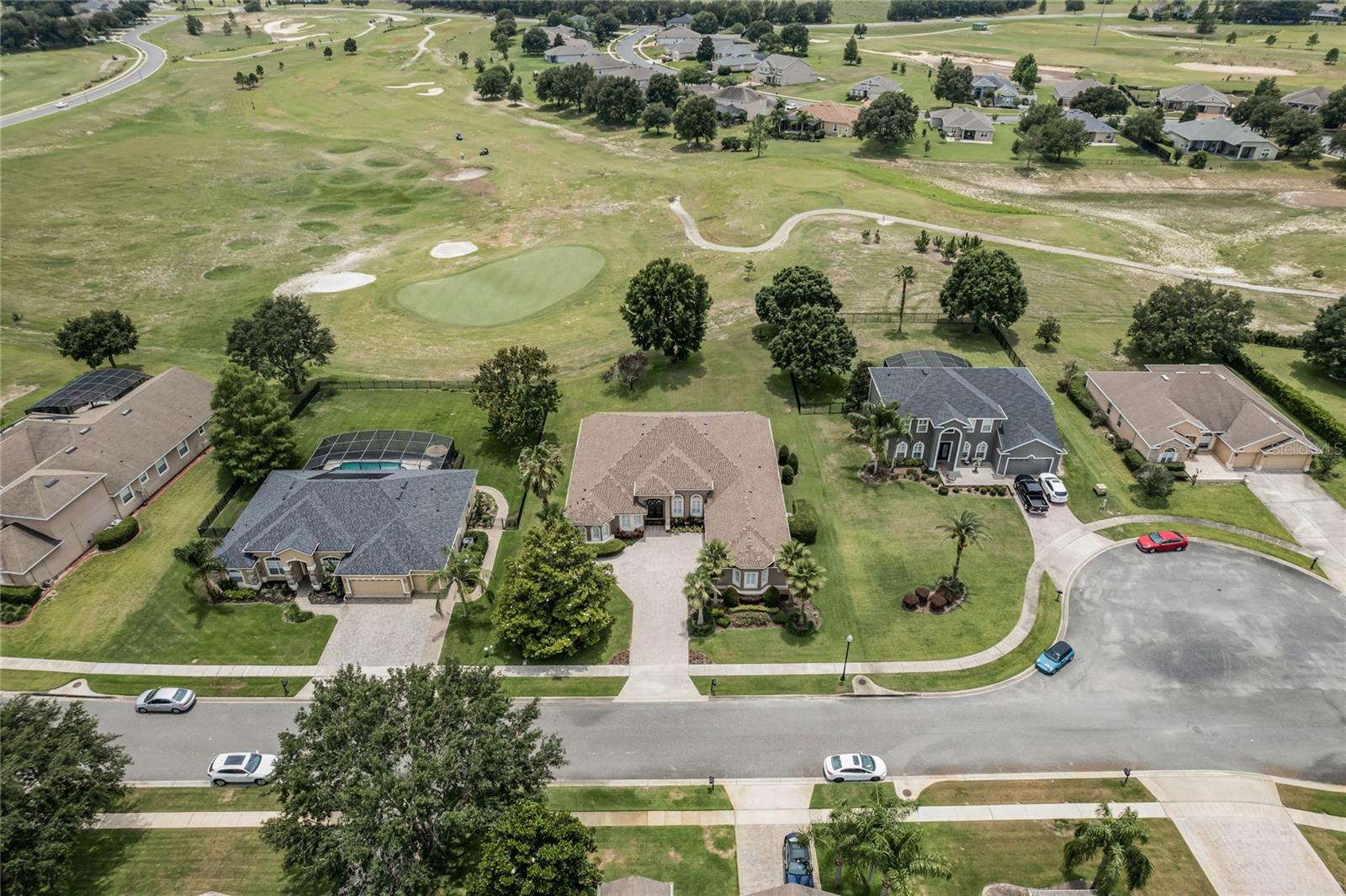 HOME LOCATED NEAR CUL DE SAC