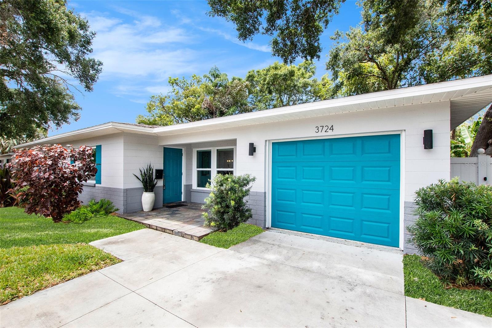 New double wide driveway.