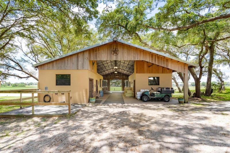 Horse Stable