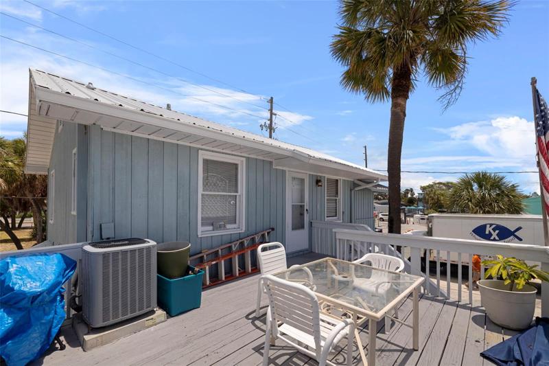 Duplex - Unit 1 Deck
