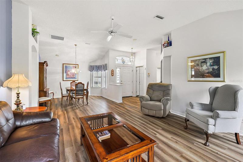 Living & dining area w/luxury vinyl plank flooring