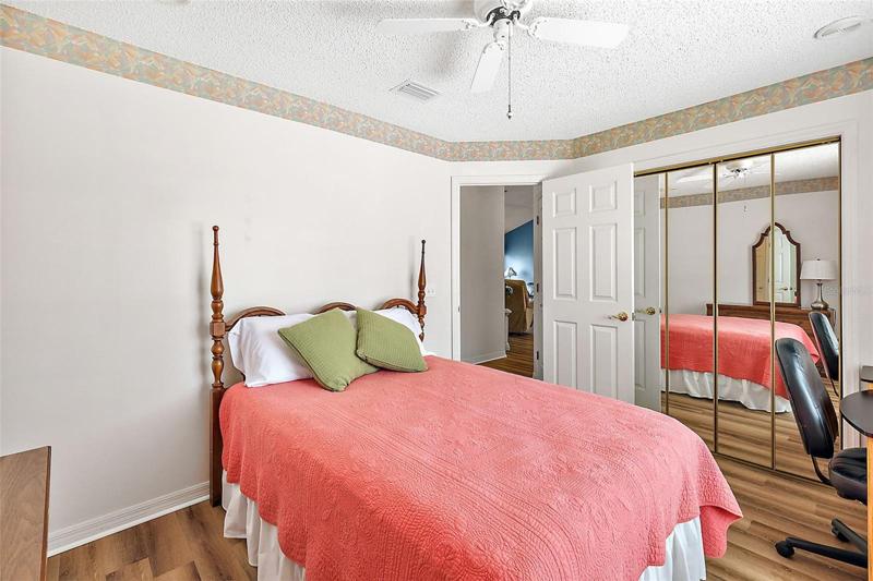 Bedroom 2 w/nice size closet