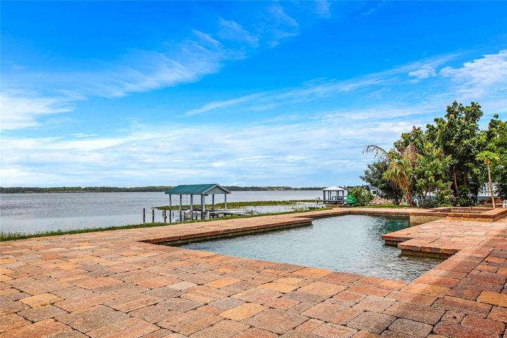 Enjoy Lake Living