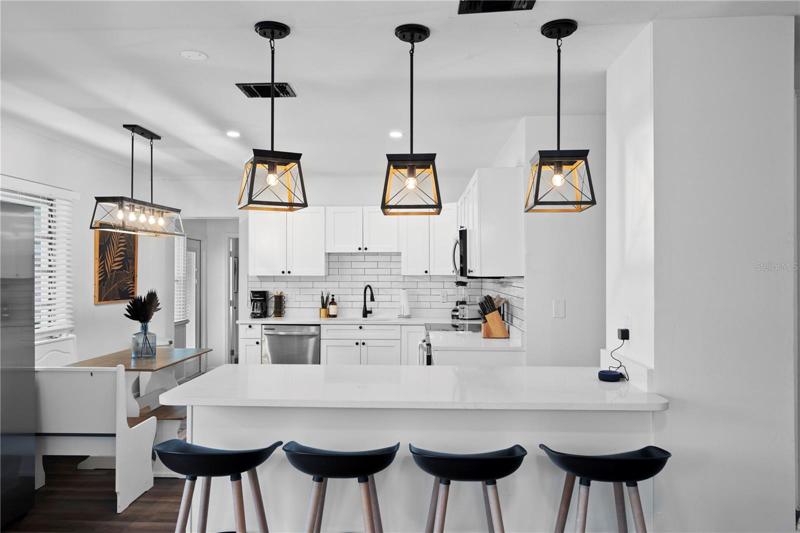 Main House Breakfast Bar
