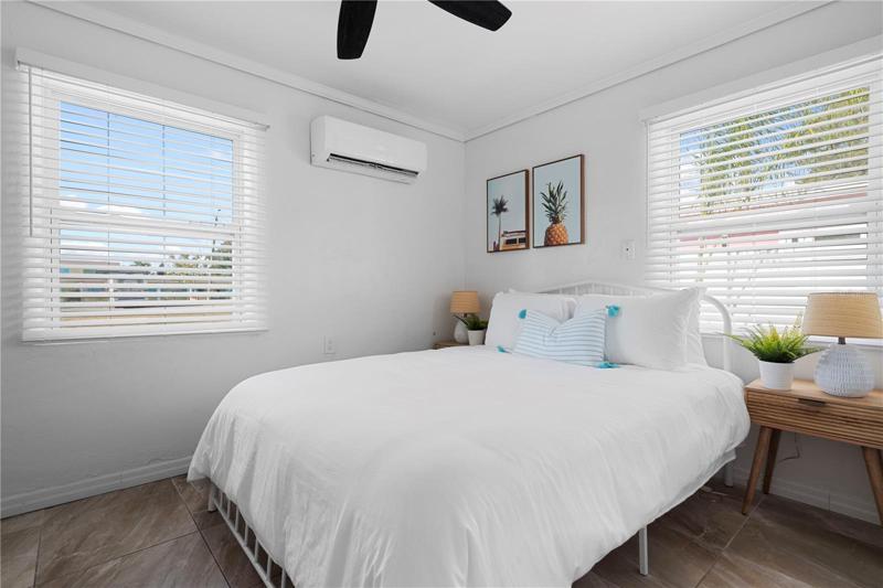 1504 Bedroom