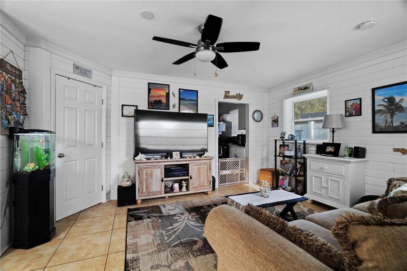 1500 Living Room