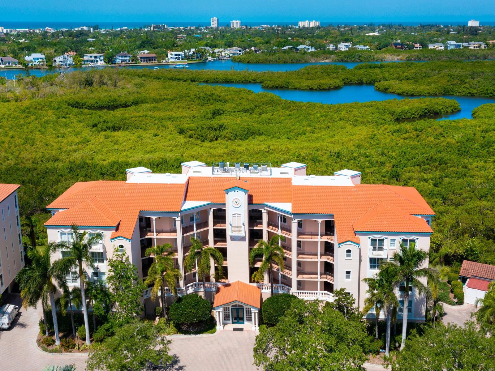 Eagles Point mid-rise