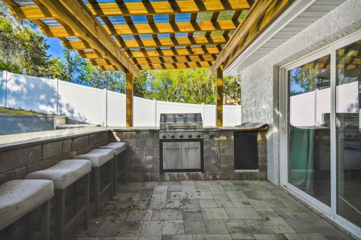 Great outdoor kitchen