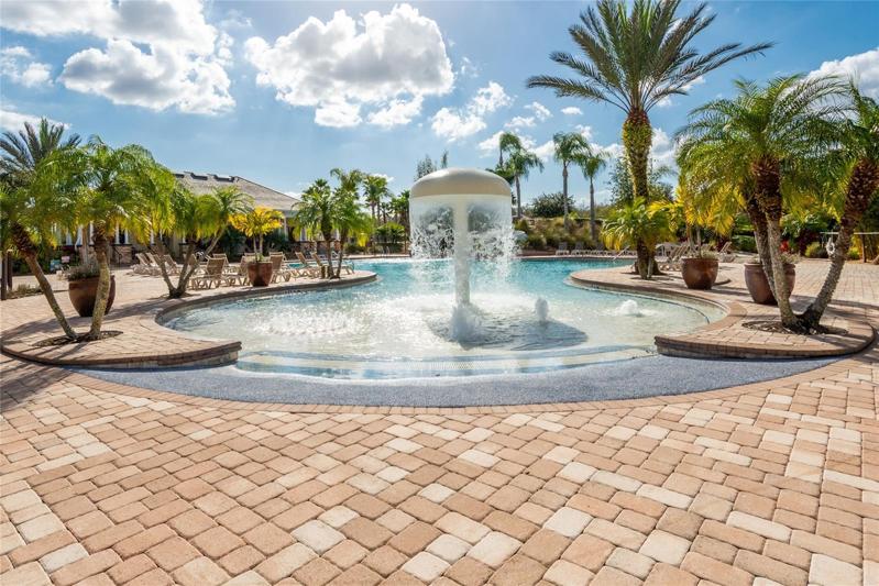 Community Pool - Zero Entry with Water Feature and Water Slide