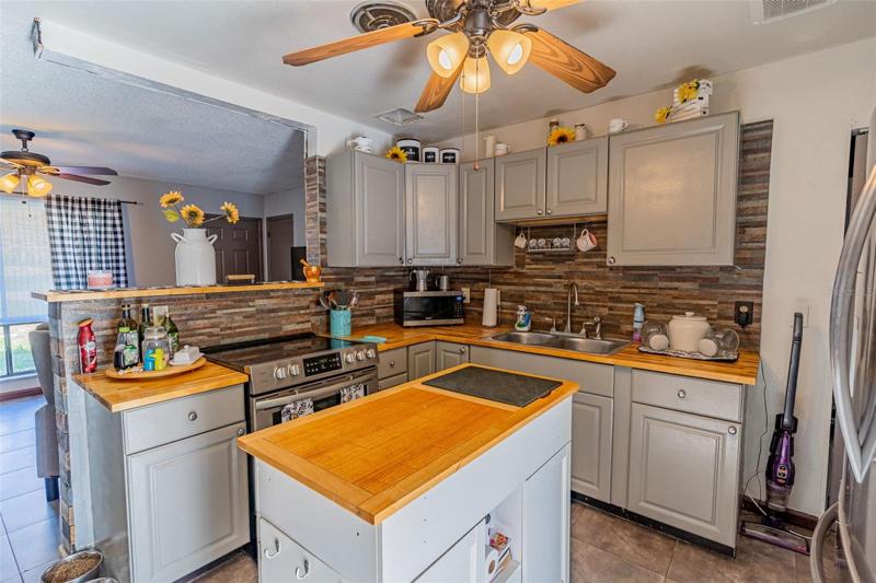 Kitchen 2