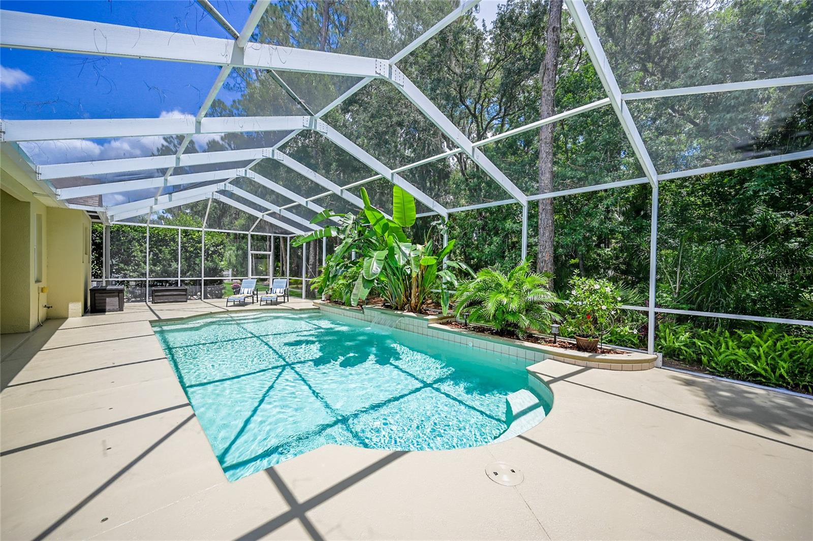 Pool deck is spacious.