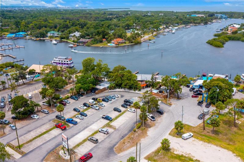 Marina and restaurants