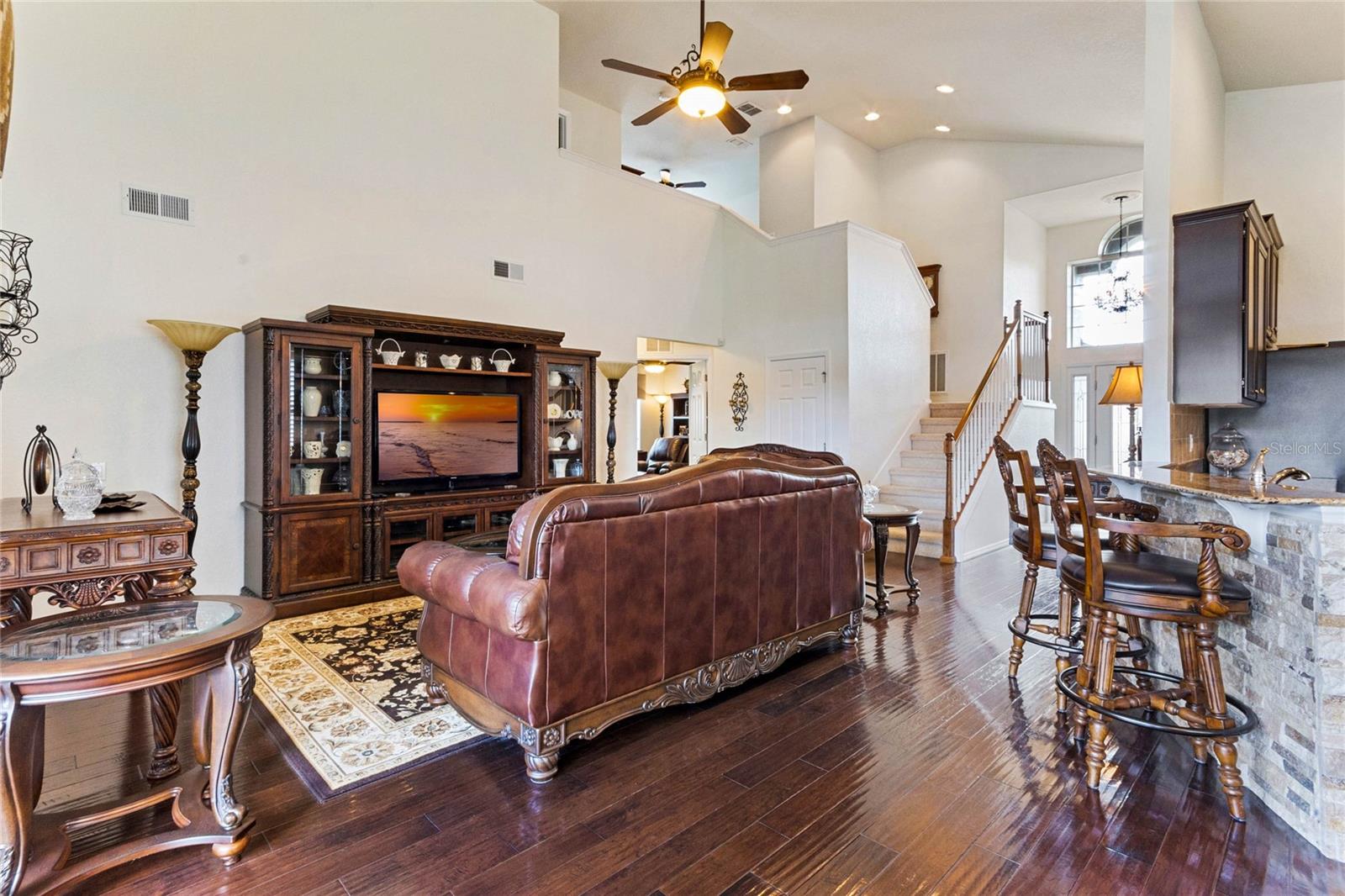 tons of natural light in your main living space