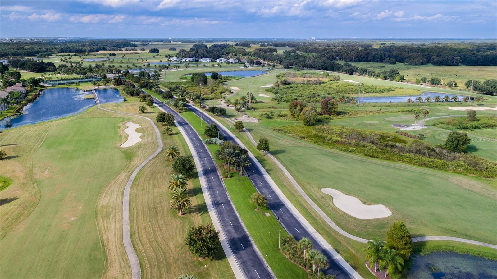 Del Webb overlooks White Heron Golf Course