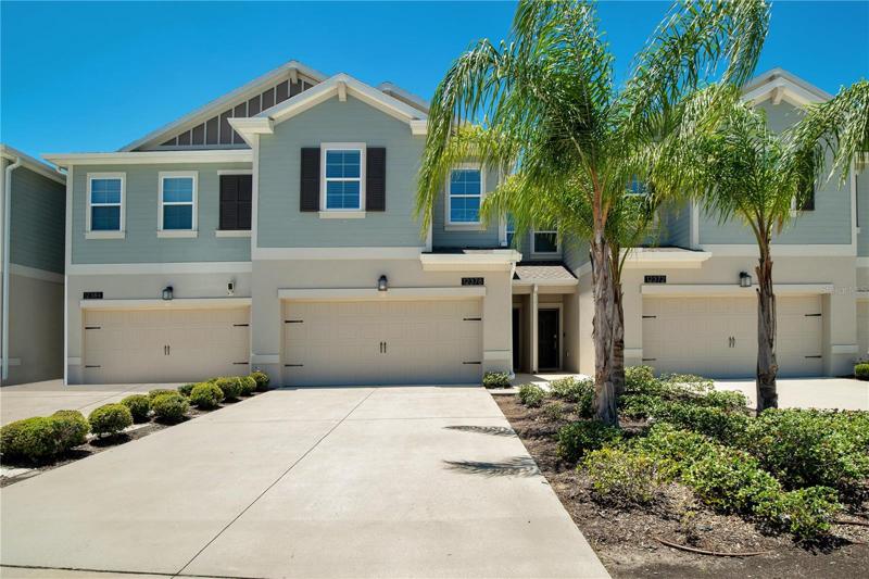 Welcome home to your move in ready tastefully decorated modern townhome.