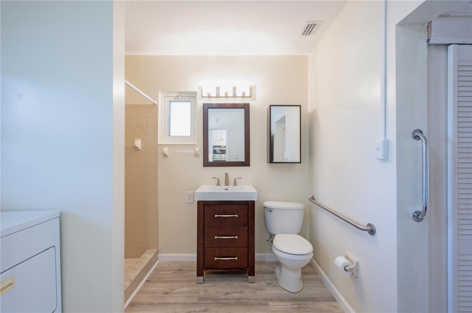 Ensuite bathroom for 2nd Master bedroom