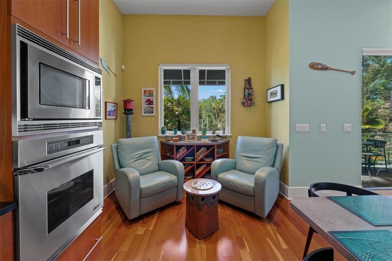 Kitchen nook