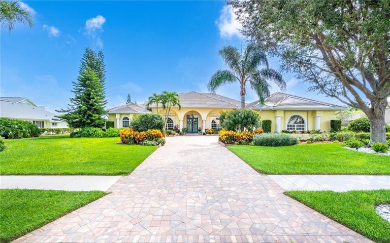 Grand Front entrance with beautiful pavers!