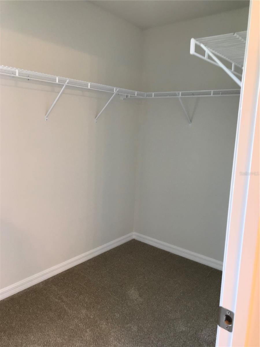 walk in closet