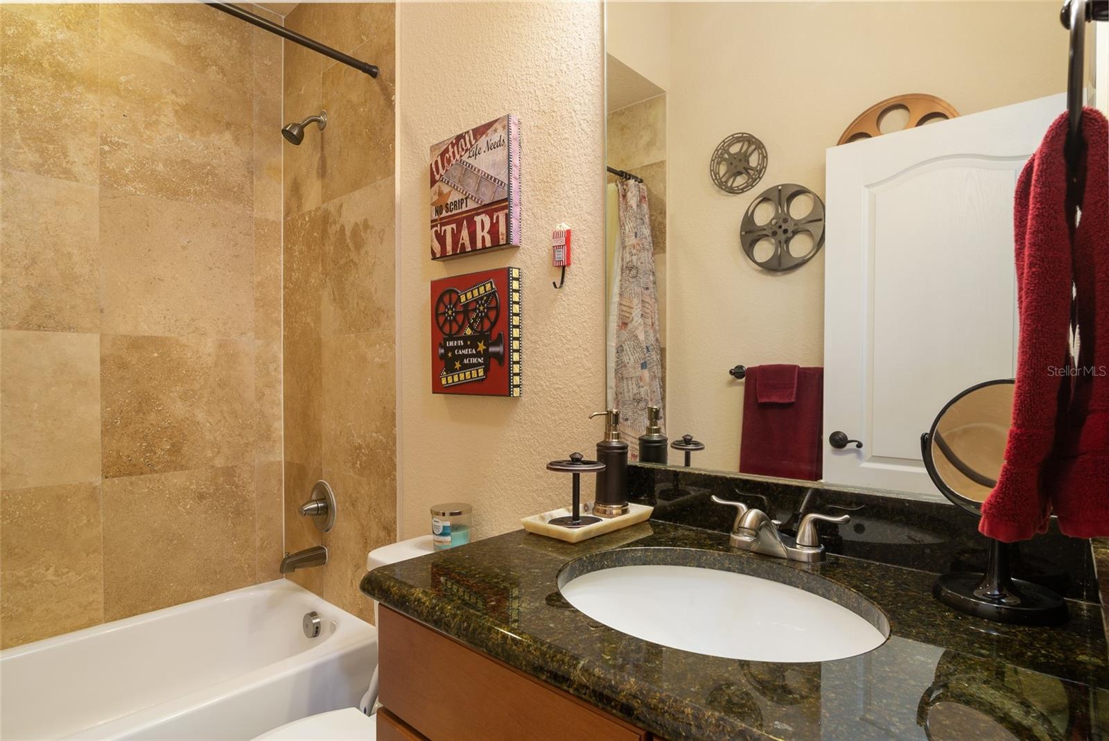 Private En Suite Bath