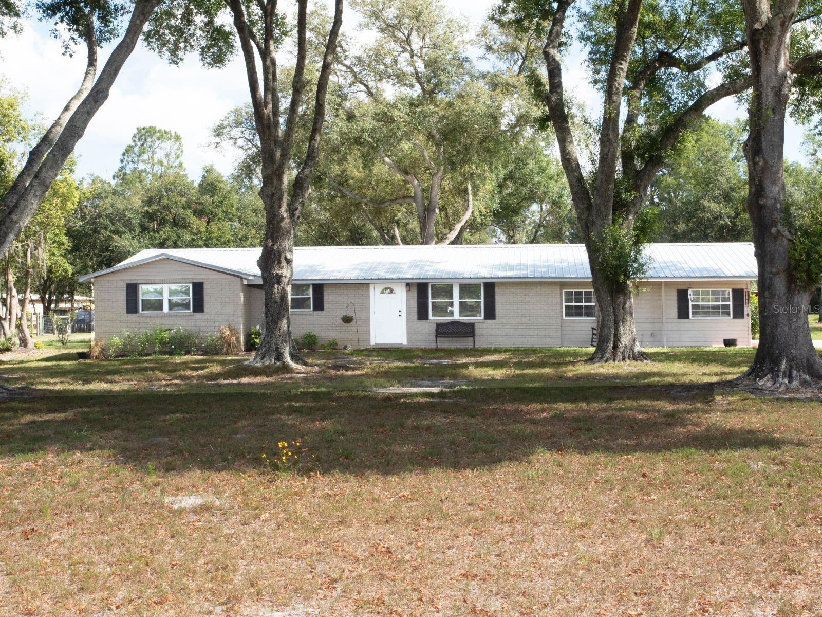 5009 N Vaughn Rd