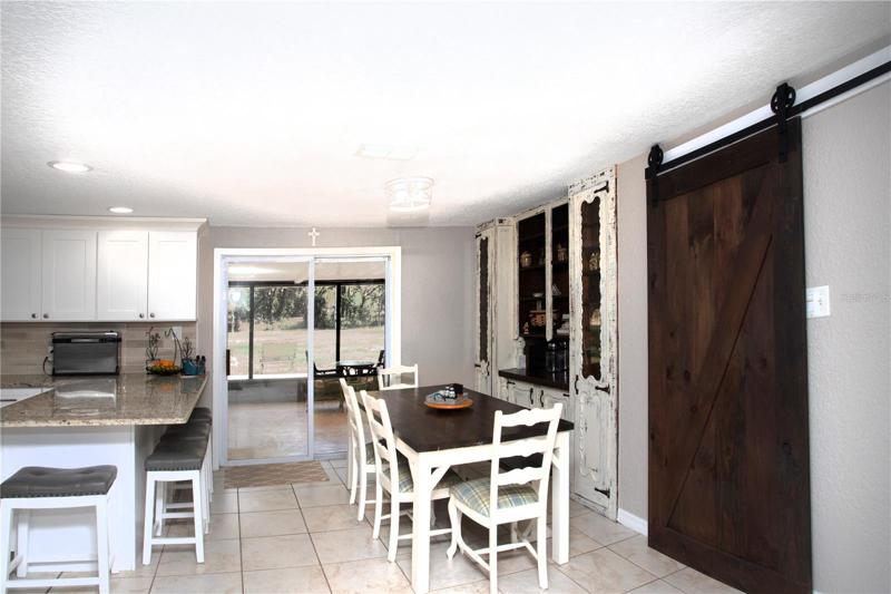 eating area of kitchen