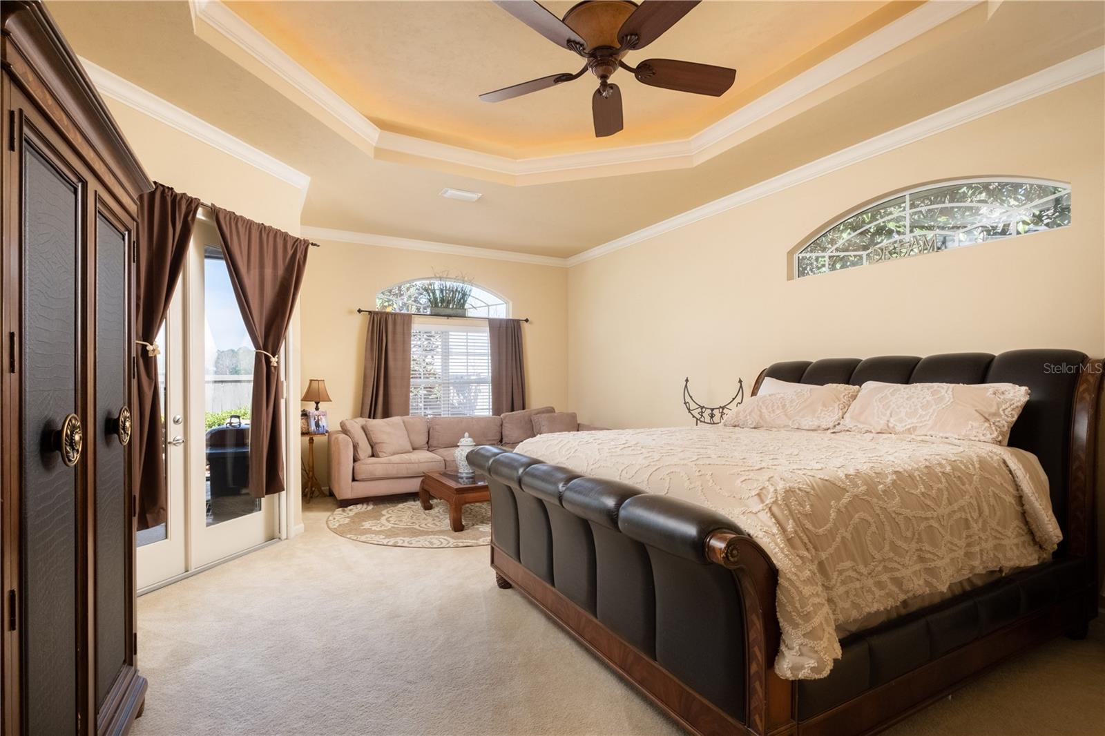 LARGE OWNER'S SUITE WITH TRAY CEILING