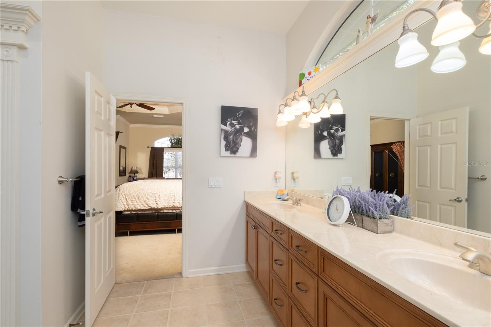 EXPANSIVE DOUBLE VANITY