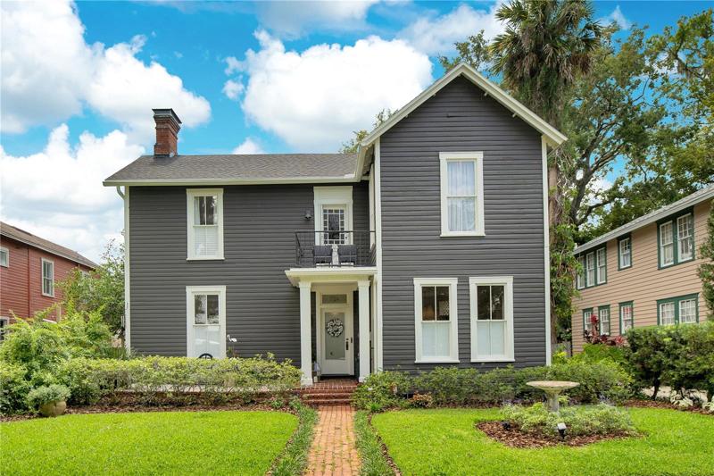 Welcome to 714 S Oak!