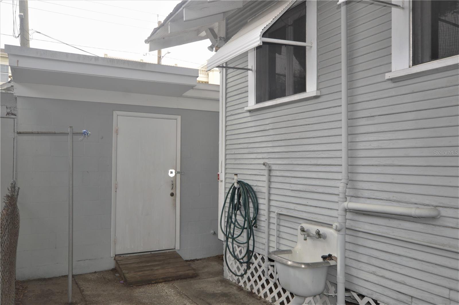 Outdoor Laundry