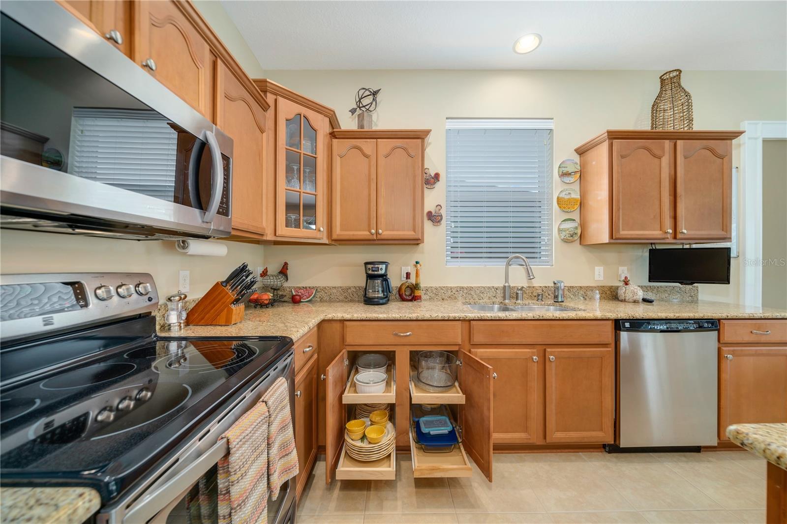 Upgraded pull out shelving