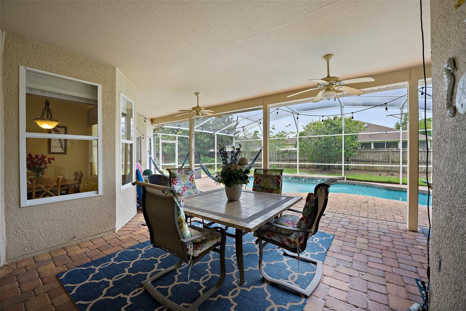 Screened Patio/Lanai with furniture included