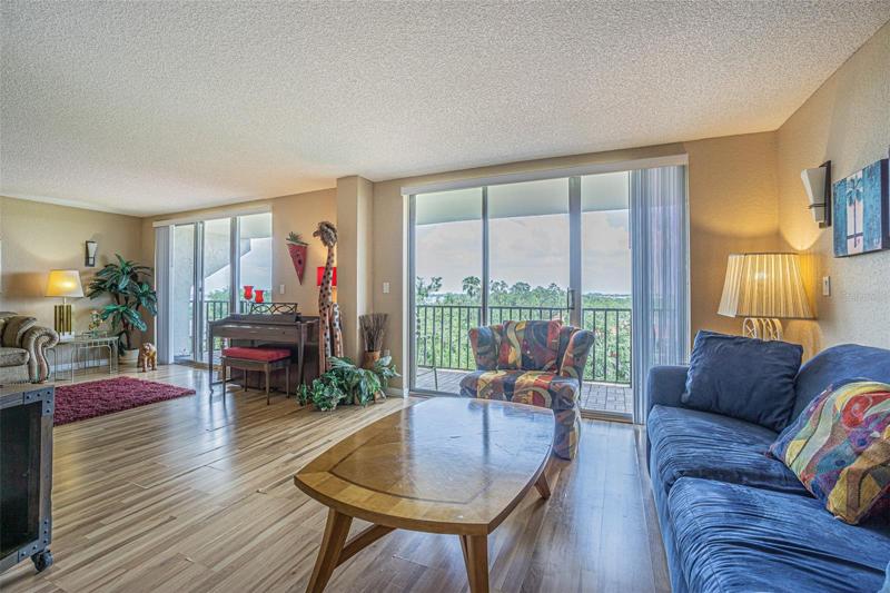 Family Room can be a 3rd Bedroom