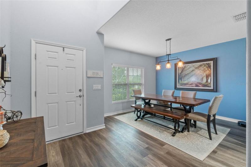Flex room off entry- being used as Formal Dining