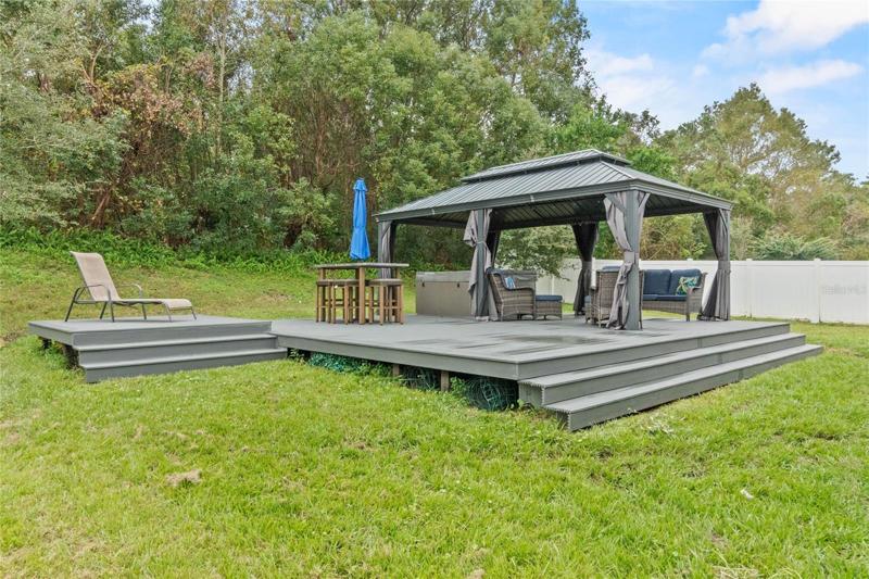 Pergola / Deck with Hot Tub