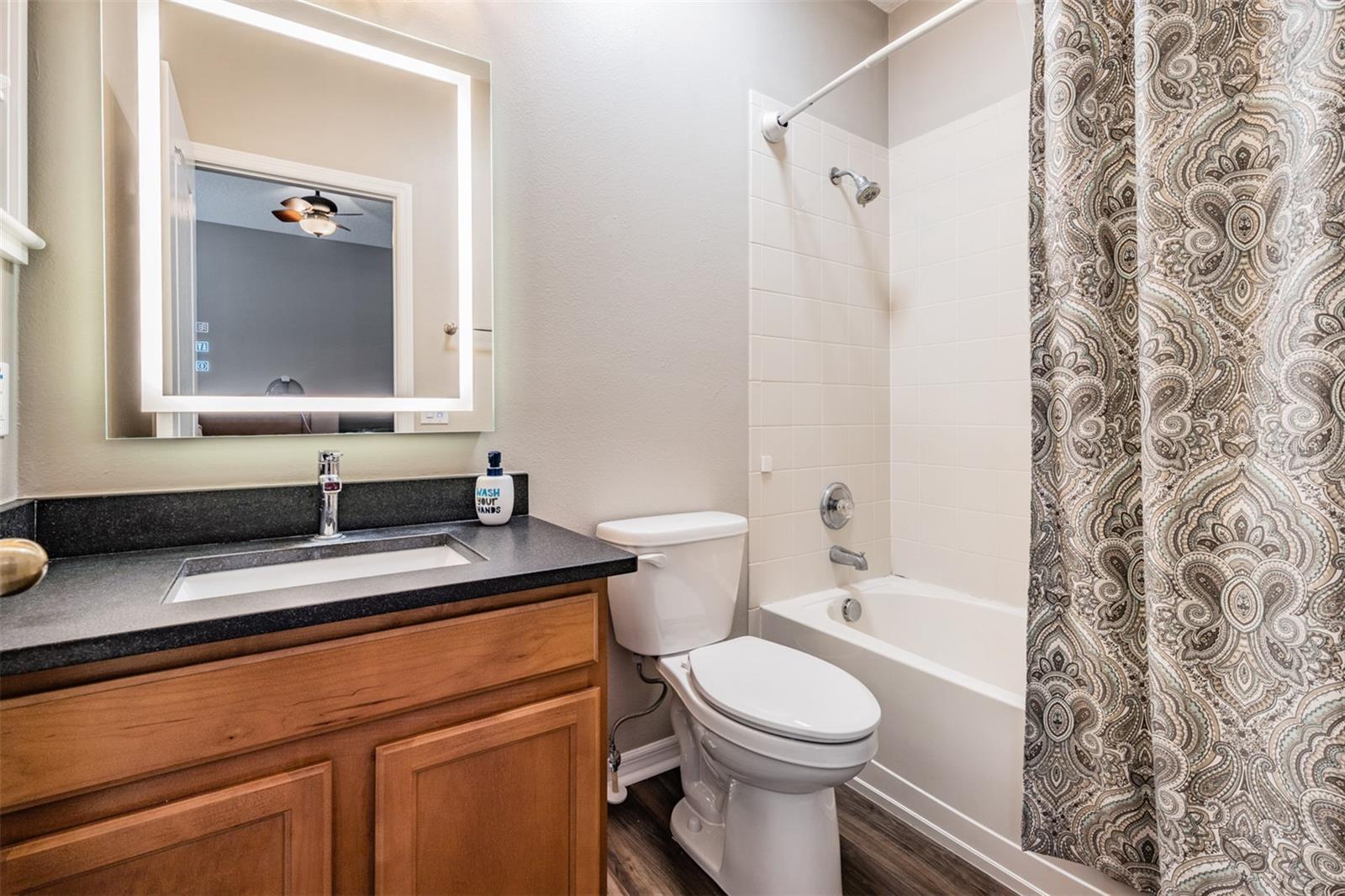 Ensuite bath for Bedroom 2