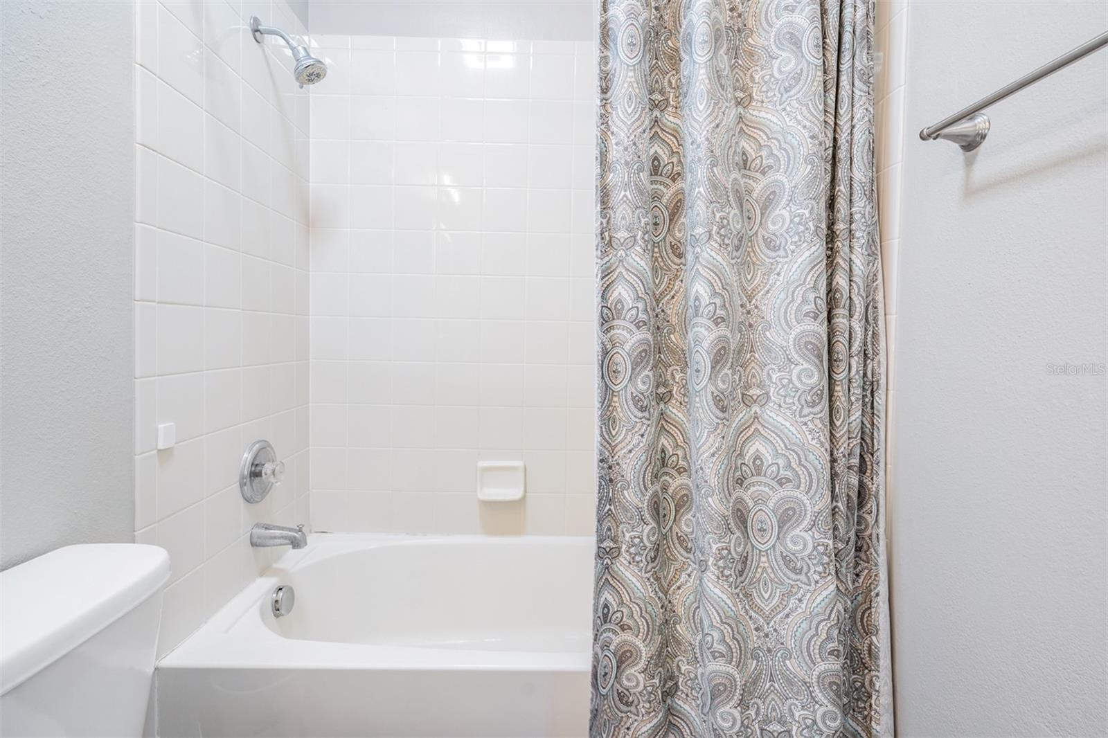 Ensuite bath for Bedroom 2