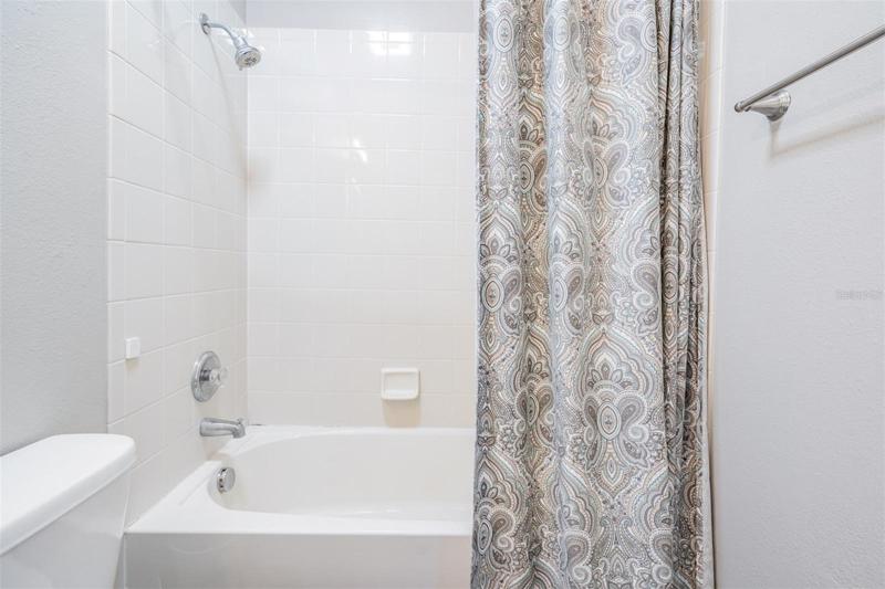 Ensuite bath for Bedroom 2